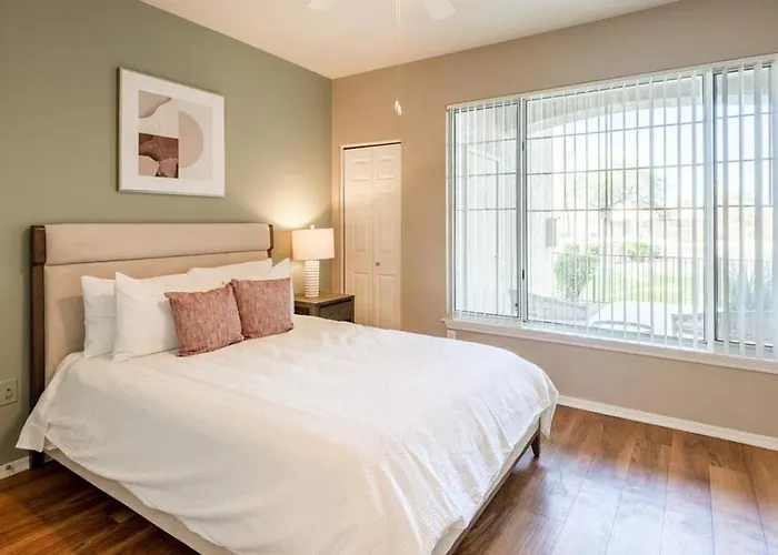 Landing Modern With Amazing Amenities *