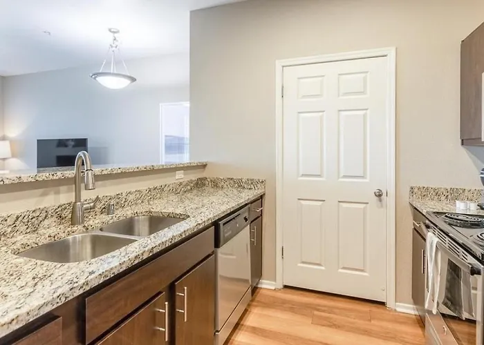Apartment Landing Modern With Amazing Amenities Chandler